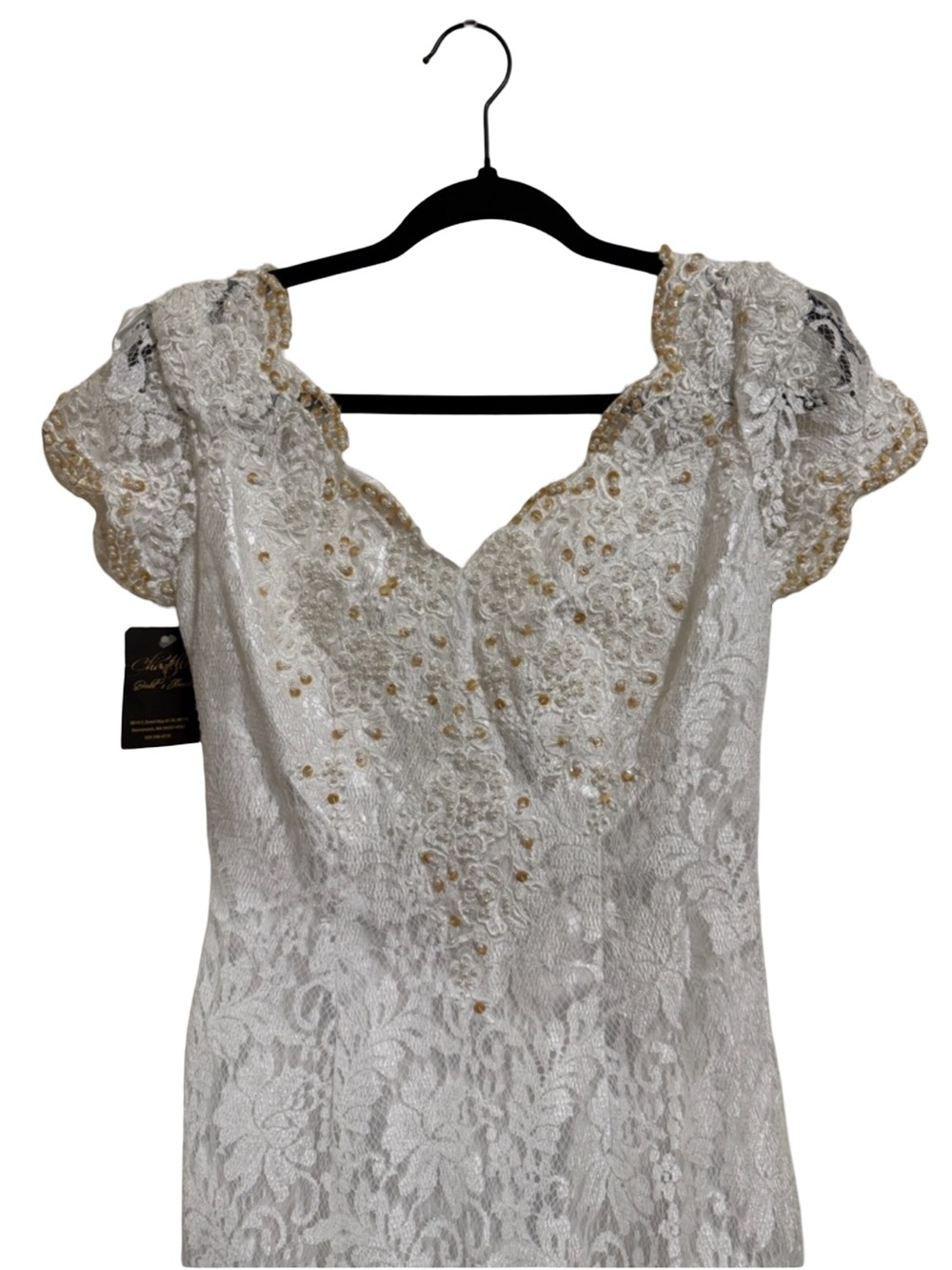 Elegant White Lace Wedding Dress with Beaded Accents - Picture 3 of 6